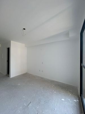 Image 4 - 882325