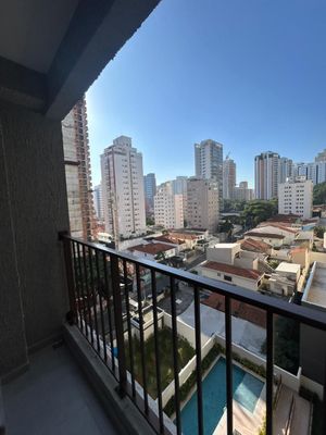 Image 9 - 882325