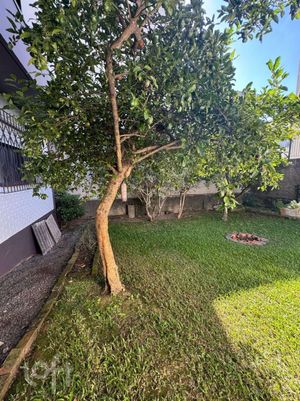 Image 34 - 882326