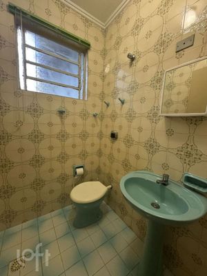 Image 10 - 882326