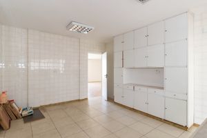 Image 34 - 882328