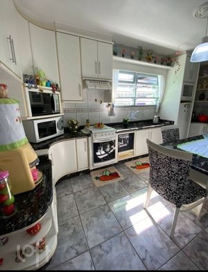 Image 4 - 882330