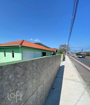 Image 0 - 882330