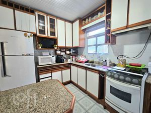 Image 4 - 882356