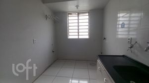 Image 7 - 882359