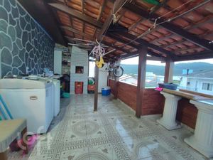 Image 11 - 882361
