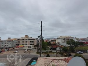 Image 14 - 882361