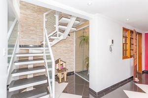 Image 9 - 882367
