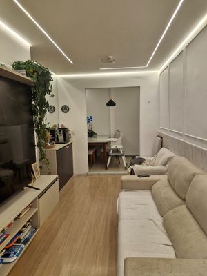 Image 4 - 882368
