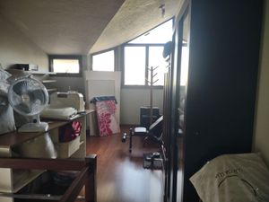 Image 6 - 882382