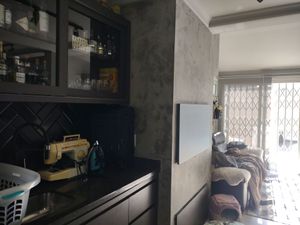 Image 2 - 882382