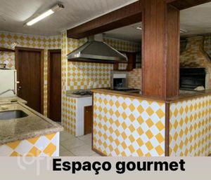 Image 26 - 882383