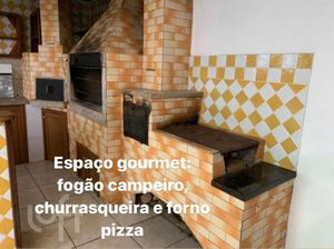 Image 28 - 882383
