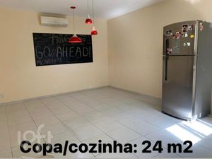 Image 6 - 882383
