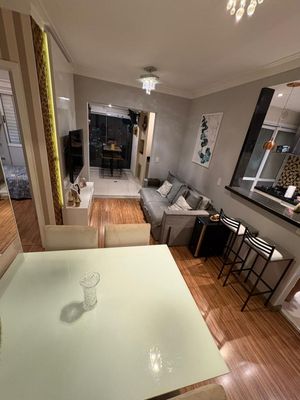 Image 12 - 882384