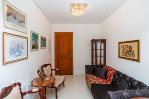Image 1 - 882415