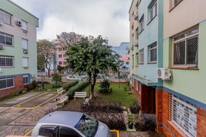 Image 13 - 882417