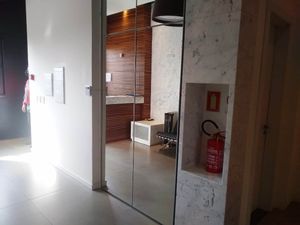 Image 18 - 882451