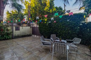 Image 47 - 882453
