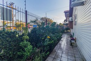 Image 39 - 882453