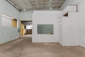 Image 22 - 882454