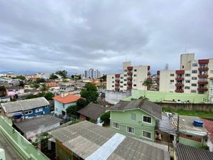 Image 3 - 882457