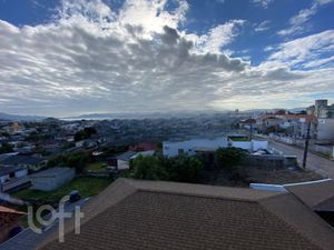 Image 1 - 882459