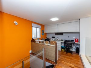 Image 8 - 882482