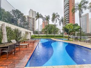 Image 46 - 882482