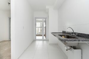 Image 15 - 882486