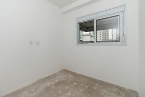 Image 21 - 882486