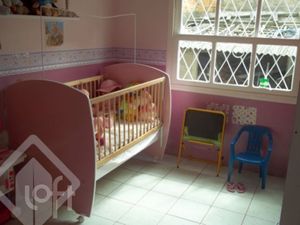 Image 8 - 882487