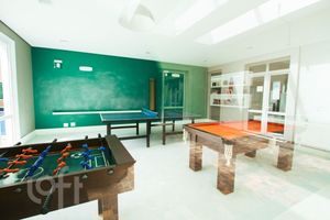Image 22 - 882504