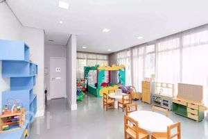 Image 19 - 882511