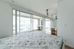 Image 4 - 882511