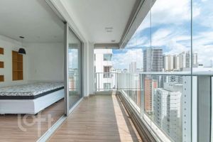 Image 8 - 882511
