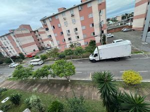 Image 9 - 882512