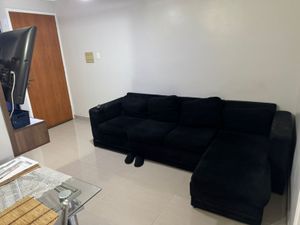 Image 8 - 882512