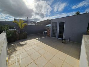 Image 22 - 882514