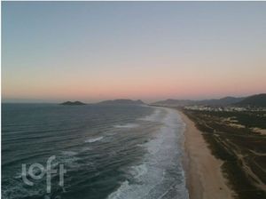 Image 29 - 882514