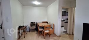 Image 1 - 882517