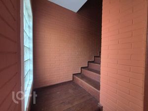 Image 9 - 882519