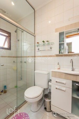 Image 11 - 882520