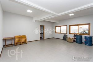 Image 32 - 882520