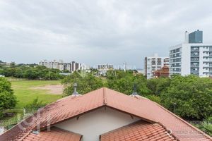 Image 25 - 882520