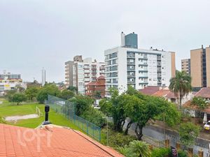 Image 48 - 882520