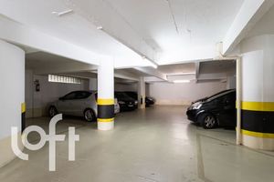 Image 3 - 882523