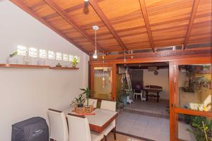 Image 3 - 882526