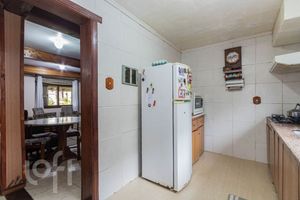Image 9 - 882529