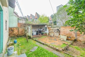 Image 32 - 882529